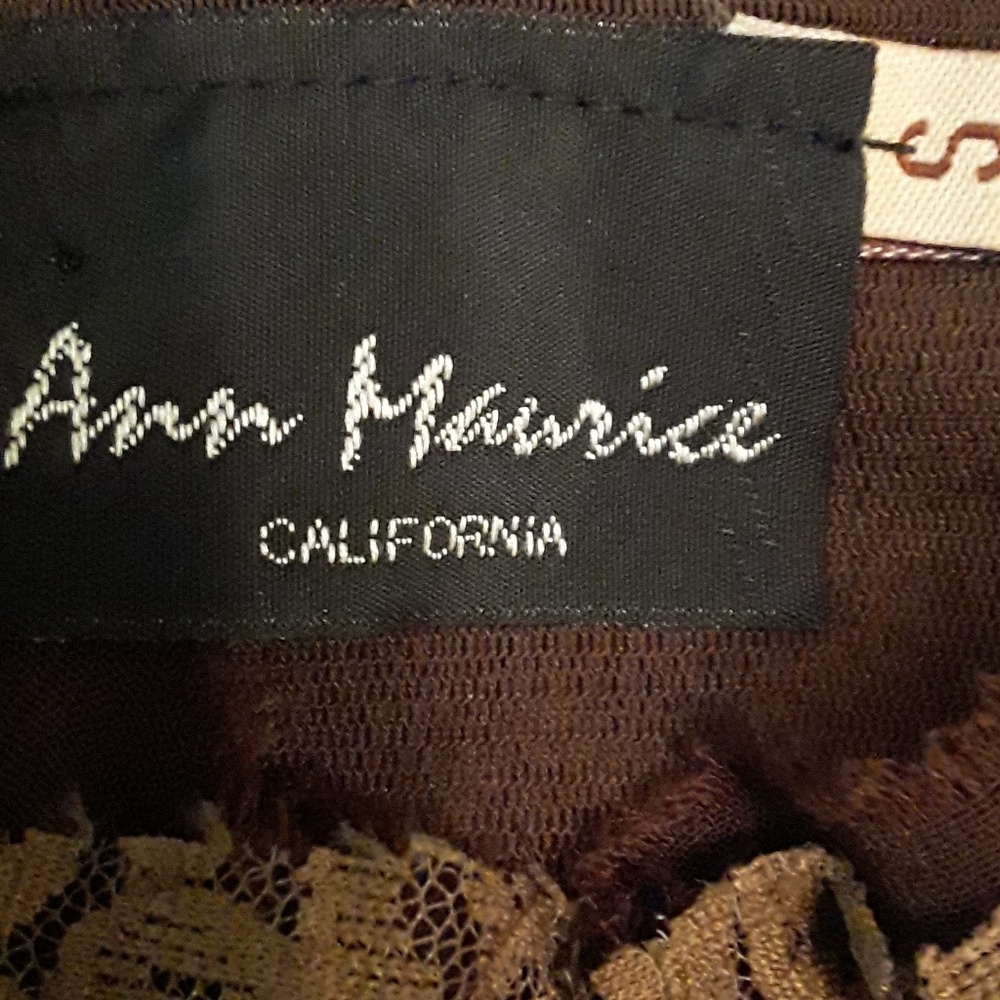 Brown Tank with Lace Ruffle - Picture 4 of 6